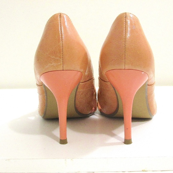Vintage Peach Peep Toe Heels by Steve Madden - Picture 6 of 9